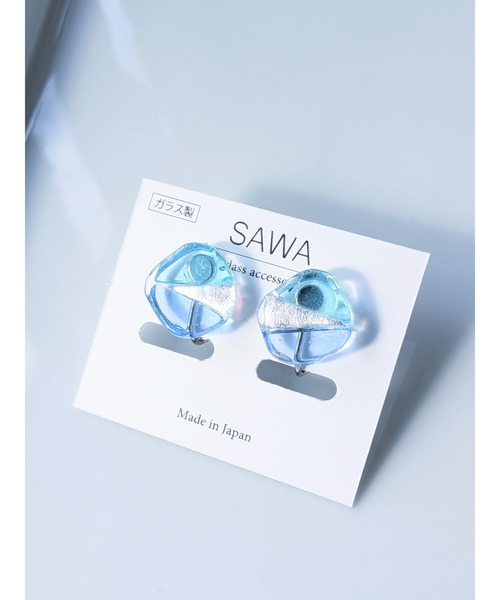 tone(トーン)の「【sawa】2色イヤリング(MA)(イヤリング・レディース・ブルー系その他・FREE)」の1枚目の写真
