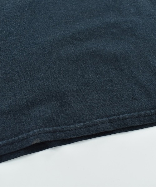 GILDAN(ギルダン)の「【USED】Y2K GILDAN “Atrox Factory” ホラー Tシャツ(Tシャツ/カットソー・メンズ・ブラック・LARGE)」の4枚目の写真