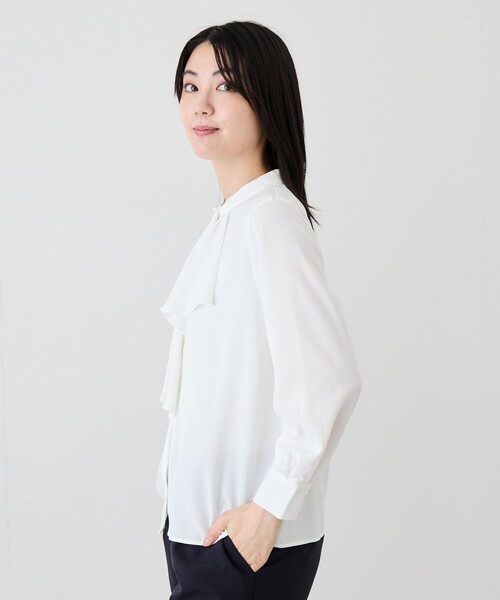 Jayro(ジャイロ)の「2WAYタイ付きラッフルフリルブラウス(シャツ/ブラウス・レディース・ネイビー/ホワイト系その他6/ホワイト系その他・M)」の5枚目の写真