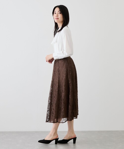 Jayro(ジャイロ)の「2WAYタイ付きラッフルフリルブラウス(シャツ/ブラウス・レディース・ネイビー/ホワイト系その他6/ホワイト系その他・M)」の11枚目の写真