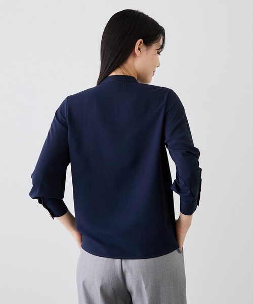 Jayro(ジャイロ)の「2WAYタイ付きラッフルフリルブラウス(シャツ/ブラウス・レディース・ネイビー/ホワイト系その他6/ホワイト系その他・M)」の21枚目の写真
