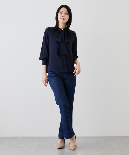 Jayro(ジャイロ)の「2WAYタイ付きラッフルフリルブラウス(シャツ/ブラウス・レディース・ネイビー/ホワイト系その他6/ホワイト系その他・M)」の22枚目の写真