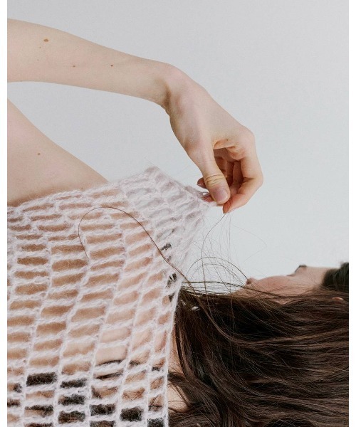 TODAYFUL（トゥデイフル）の「Mohair Mesh Vest 12620503（ベスト・レディース・チャコールグレー/オフホワイト/ピンク/ライトグリーン・FREE）」の10枚目の写真