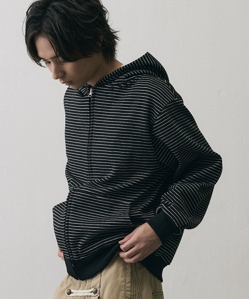 Shoowtime（ショウタイム）の「Vintage Grunge Border Zip Hoodie / ヴィンテージ グランジ ボーダー ジップパーカー（パーカー・メンズ・ブラック/アイボリー・X-LARGE/LARGE/MEDIUM）」の2枚目の写真