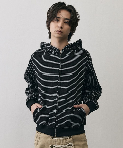 Shoowtime（ショウタイム）の「Vintage Grunge Border Zip Hoodie / ヴィンテージ グランジ ボーダー ジップパーカー（パーカー・メンズ・ブラック/アイボリー・X-LARGE/LARGE/MEDIUM）」の3枚目の写真