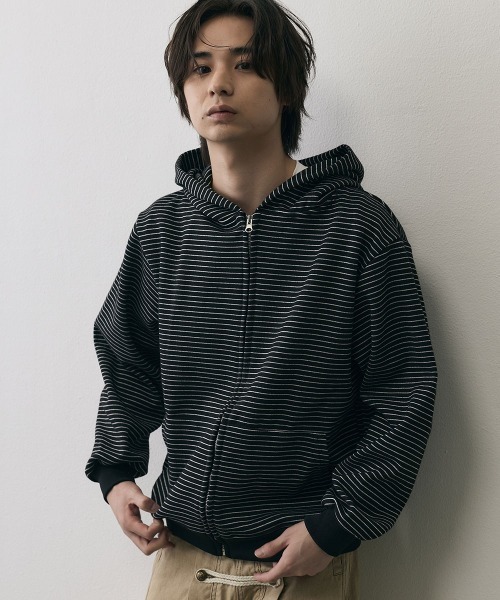 Shoowtime（ショウタイム）の「Vintage Grunge Border Zip Hoodie / ヴィンテージ グランジ ボーダー ジップパーカー（パーカー・メンズ・ブラック/アイボリー・X-LARGE/LARGE/MEDIUM）」の6枚目の写真