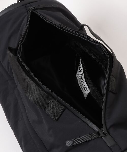 MAKAVELIC(マキャベリック)の「【BD】【MAKAVELIC】【Cloud 3way Boston Bag】(ボストンバッグ・メンズ・カーキ/ダークネイビー・ONESIZE)」の5枚目の写真