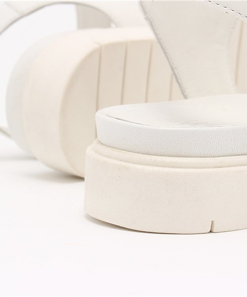 KIWI(キィウイ)の「KiWiビーズサンダル/BFCKiWi BeadsSNDL20◆(サンダル・レディース・オフホワイト/ネイビー・38/37/36)」の9枚目の写真