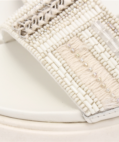 KIWI(キィウイ)の「KiWiビーズサンダル/BFCKiWi BeadsSNDL20◆(サンダル・レディース・オフホワイト/ネイビー・38/37/36)」の3枚目の写真