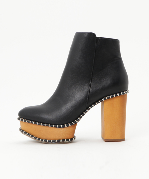 MOUSSY（マウジー）の「WOODEN HEEL BOOTS Ⅱ（ブーツ・レディース・ブラック・MEDIUM/SMALL）」の2枚目の写真