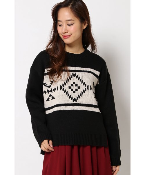 VENCEEXCHANGE（ヴァンスエクスチェンジ）の「オルテガ柄プルオーバー        （ニット/セーター・レディース・レンガ/オフホワイト/ブラック・MEDIUM）」の3枚目の写真