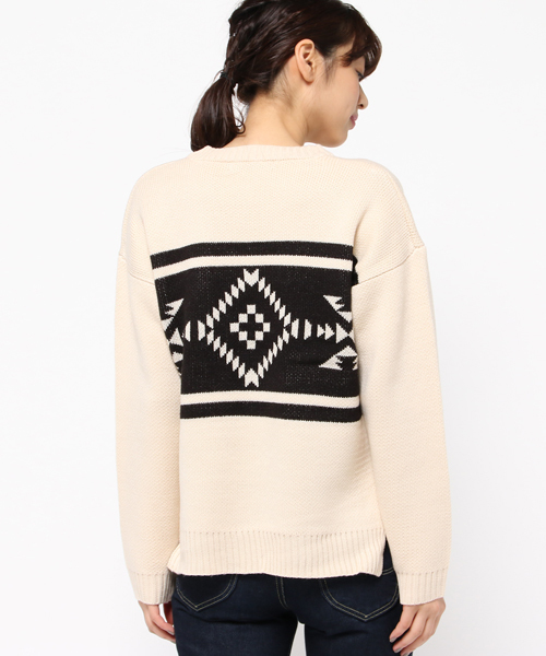 VENCEEXCHANGE（ヴァンスエクスチェンジ）の「オルテガ柄プルオーバー        （ニット/セーター・レディース・レンガ/オフホワイト/ブラック・MEDIUM）」の6枚目の写真