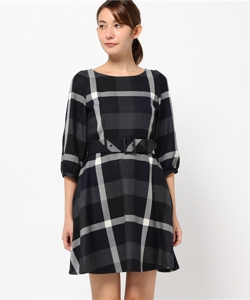 BLUE LABEL CRESTBRIDGE（ブルーレーベルクレストブリッジ）の「クレストブリッジチェック柄　ワンピース（ワンピース・レディース・オフホワイト/ネイビー/レッド・34/36/38）」の4枚目の写真