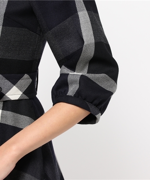 BLUE LABEL CRESTBRIDGE（ブルーレーベルクレストブリッジ）の「クレストブリッジチェック柄　ワンピース（ワンピース・レディース・オフホワイト/ネイビー/レッド・34/36/38）」の10枚目の写真