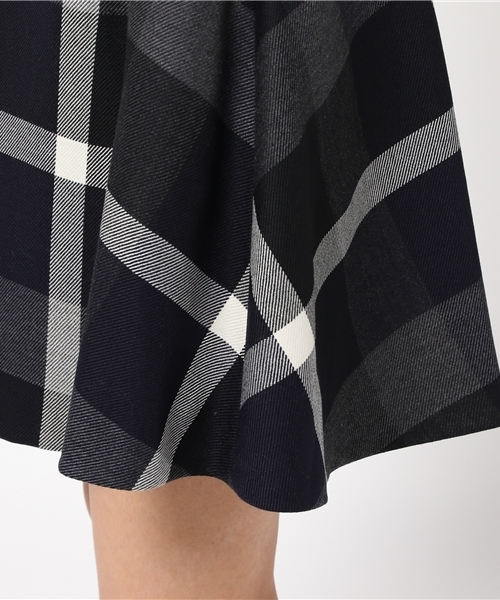 BLUE LABEL CRESTBRIDGE（ブルーレーベルクレストブリッジ）の「クレストブリッジチェック柄　ワンピース（ワンピース・レディース・オフホワイト/ネイビー/レッド・34/36/38）」の11枚目の写真