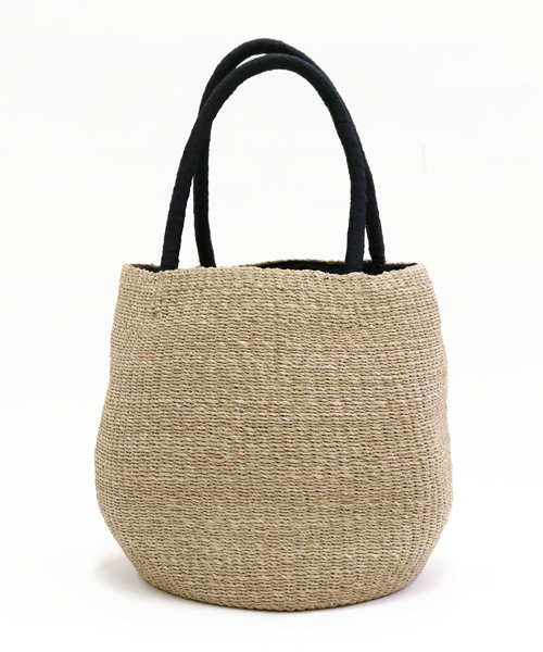 サンリオ バッグ ハローキティラウンドかごバッグ かごバッグ Sanrio サンリオ のファッション