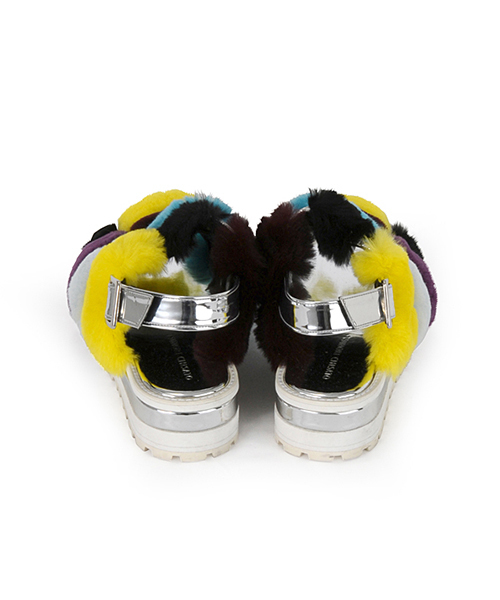 TSUMORI CHISATO（ツモリチサト）の「ﾌｧｰｻﾝﾀﾞﾙ【雑誌掲載】（サンダル