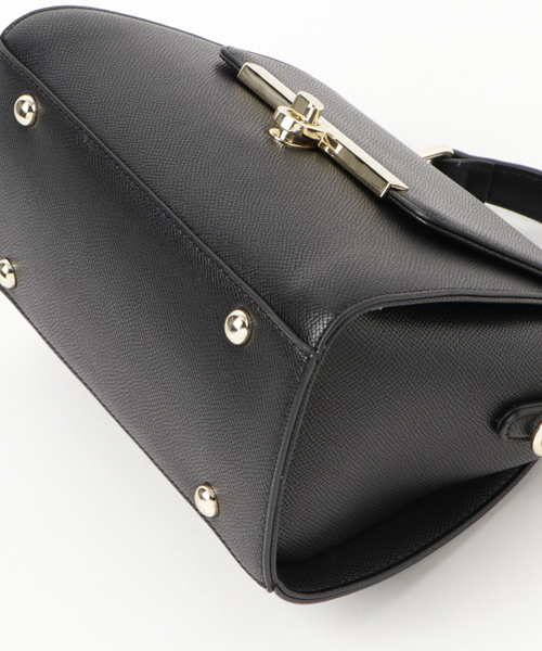 PLAIN CLOTHING（プレーンクロージング）の「フラップ2wayミニハンドバッグ（ショルダーバッグ・レディース・ブラック/キャメル/グレー・FREE）」の9枚目の写真