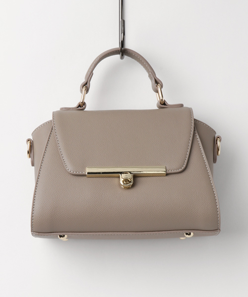 PLAIN CLOTHING（プレーンクロージング）の「フラップ2wayミニハンドバッグ（ショルダーバッグ・レディース・ブラック/キャメル/グレー・FREE）」の13枚目の写真