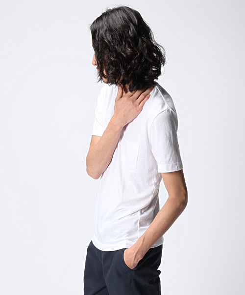 UNITED ARROWS（ユナイテッドアローズ）の「UA USA VネックSS†（mg1305uB) （mg1308uO) ◆（Tシャツ/カットソー・メンズ・グレー/ホワイト/ダークグレー/ライトグレー/ネイビー/ライトブルー・X-SMALL/SMALL/MEDIUM/LARGE/X-LARGE）」の9枚目の写真