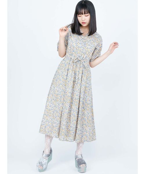 merry jenny（メリージェニー）の「flowerシャツマキシワンピース（ワンピース・レディース・イエロー/ネイビー・FREE）」の2枚目の写真