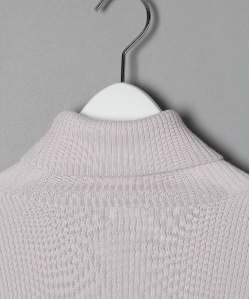 LOWRYS FARM（ローリーズファーム）の「リブタートルプルオーバー　816779（ニット/セーター・レディース・ライトグレー/ブラック/ブラウン/ホワイト×ブラック・MEDIUM/LARGE）」の6枚目の写真