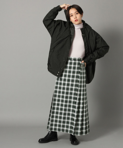 LOWRYS FARM（ローリーズファーム）の「リブタートルプルオーバー　816779（ニット/セーター・レディース・ライトグレー/ブラック/ブラウン/ホワイト×ブラック・MEDIUM/LARGE）」の16枚目の写真