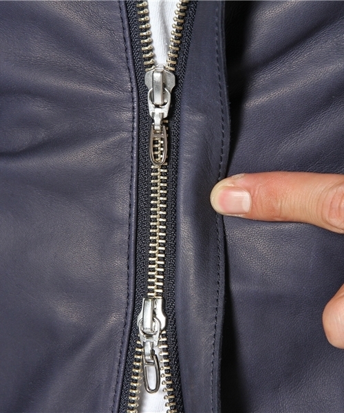 BEAMS（ビームス）の「○BEAMS / レザー スタンドカラー　（ブルゾン・メンズ・ブラック/ブラウン/ネイビー・SMALL/MEDIUM/LARGE/X-LARGE）」の10枚目の写真