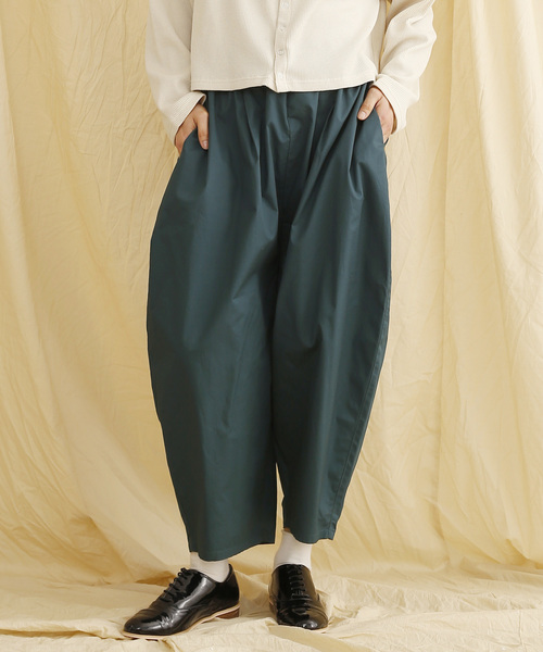 MERLOT IKYU(メルローイキュウ)の「コットンバルーンイージーパンツ2899(その他パンツ・レディース・ブルー/ベージュ/アイボリー/オレンジ/ブラック・FREE)」の4枚目の写真