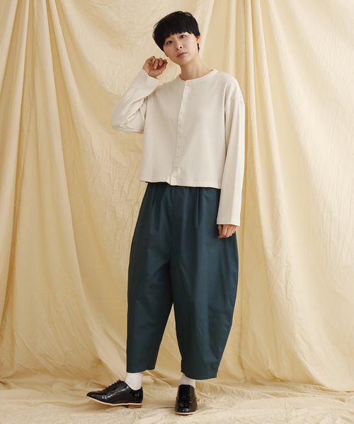 MERLOT IKYU(メルローイキュウ)の「コットンバルーンイージーパンツ2899(その他パンツ・レディース・ブルー/ベージュ/アイボリー/オレンジ/ブラック・FREE)」の22枚目の写真