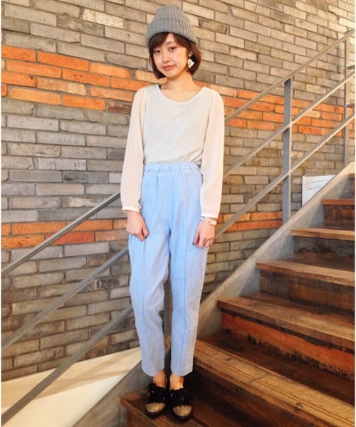 Kastane（カスタネ）の「【Kastane】ピンタックテーパードパンツ（その他パンツ・レディース・オフホワイト/サックスブルー/ネイビー・FREE）」の13枚目の写真