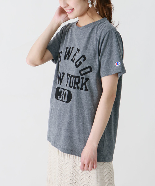 Champion(チャンピオン)の「【Champion】プリントロゴTシャツ(Tシャツ/カットソー・レディース・ホワイト/イエロー/ライトグリーン/ネイビー/ダークグレー/スモークピンク・M)」の10枚目の写真