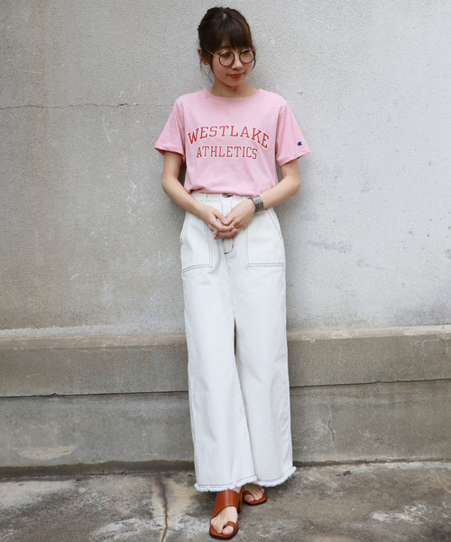 Champion(チャンピオン)の「【Champion】プリントロゴTシャツ(Tシャツ/カットソー・レディース・ホワイト/イエロー/ライトグリーン/ネイビー/ダークグレー/スモークピンク・M)」の16枚目の写真