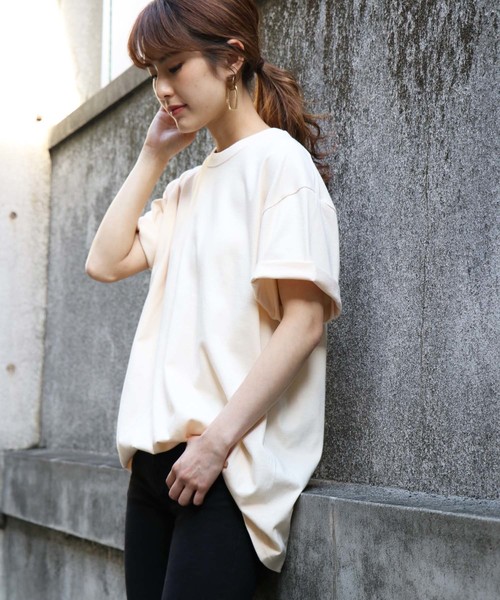 United Athle(ユナイテッドアスレ)の「【United Athle】綿100%ハイクオリティーTシャツ(Tシャツ/カットソー・レディース・ホワイト/チャコールグレー/ブラック/ダークブラウン/ネイビー/カーキ/ミント/ラベンダー/ナチュラル/バイオレット/ライトイエロー/ライトピンク・S/M/L/XL)」の6枚目の写真