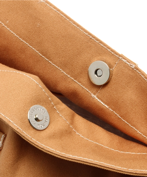 coen（コーエン）の「SUN DUCK（サンダック）NEWS PAPERバッグ（ショルダーバッグ・メンズ・ブラウン/オフホワイト・フリー）」の7枚目の写真