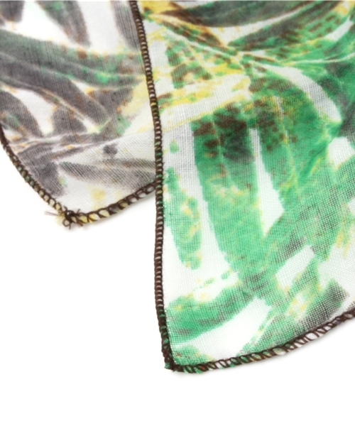 goa（ゴア）の「カラフルリーフ柄ストール×プリントTシャツ SET（アンサンブル・レディース・オフホワイト/グレー/ベージュ・FREE）」の5枚目の写真