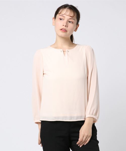 ASTORIA ODIER（アストリアオディール）の「パールピンブラウス（シャツ/ブラウス・レディース・ホワイト/ブラウン/ベージュ/グリーン/ネイビー/パープル・MEDIUM/LARGE）」の14枚目の写真