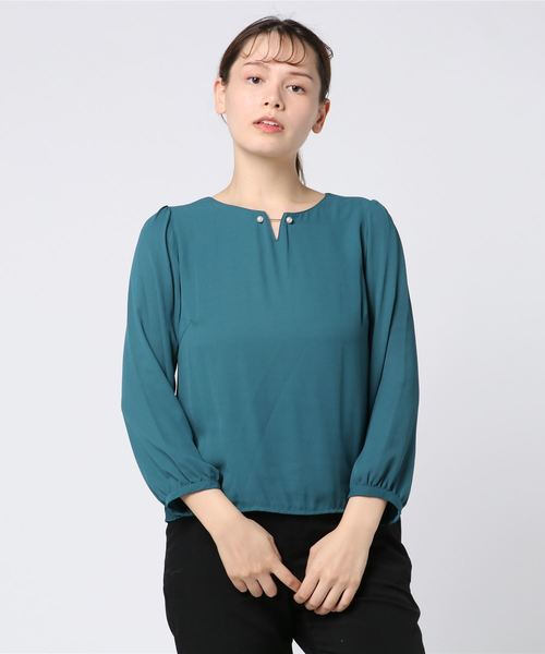 ASTORIA ODIER（アストリアオディール）の「パールピンブラウス（シャツ/ブラウス・レディース・ホワイト/ブラウン/ベージュ/グリーン/ネイビー/パープル・MEDIUM/LARGE）」の12枚目の写真