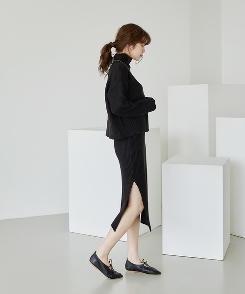 by muni:r（バイ ムニール）の「しわ加工 フラットシューズ（バレエシューズ・レディース・ブラック/アイボリー・23.0cm/24.0cm/25.0cm）」の16枚目の写真