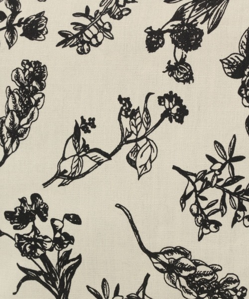 LEPSIM(レプシィム)の「★店舗限定★LPハナガラフナガタポーチ 879605(ポーチ・レディース・ベージュ/グレー/オフホワイト・ONE SIZE)」の10枚目の写真