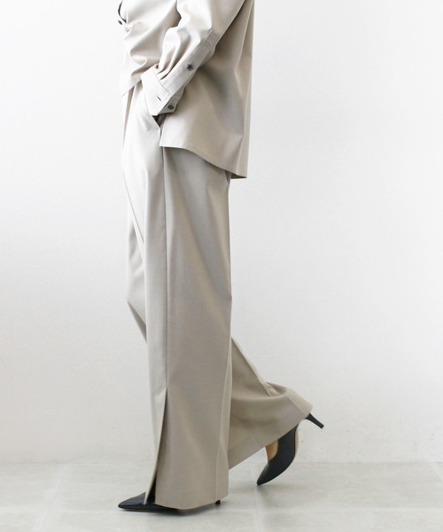 ماراثون للكشف عن حجم pants with slits 