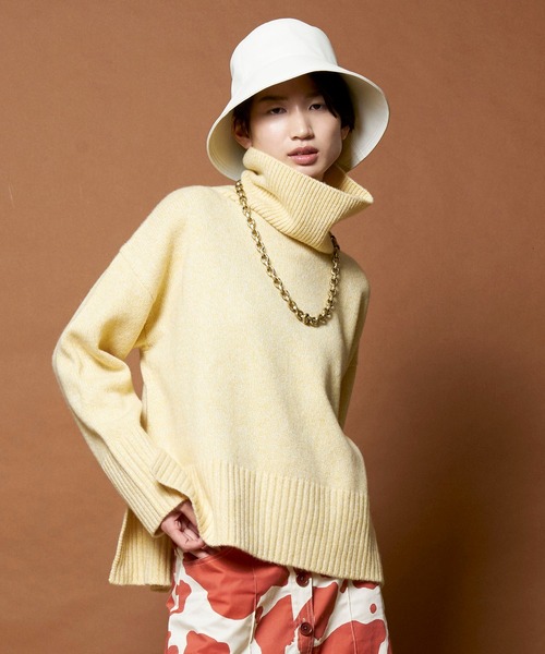 MAISON SPECIAL（メゾンスペシャル）の「エクストラファインメリノウールタートルネックニット【MAISON SPECIAL/メゾンスペシャル】（ニット/セーター・レディース・ブラウン/イエロー/ブルー/グリーン/アイボリー・FREE）」の5枚目の写真