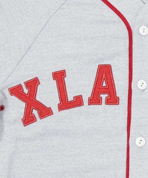 XLARGE KIDS（エクストララージキッズ）の「S/S SHIRT "BASEBALL "（シャツ/ブラウス・キッズ・アッシュ/ネイビー・4T/8T/5T/6T/7T）」の4枚目の写真