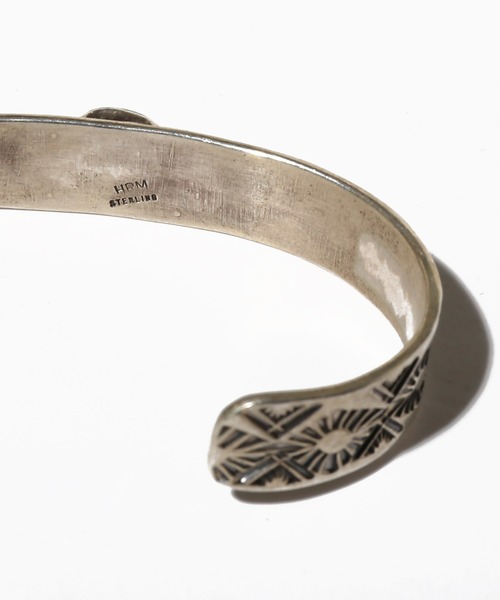 SPINNS（スピンズ）の「HRM BANGLE / HRMバングル / インディアン