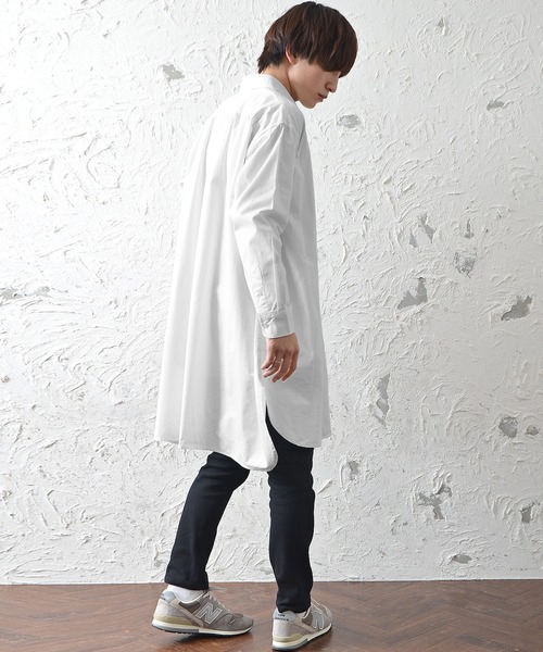 MinoriTY(マイノリティ)の「メンズ長袖ブロードビッグシルエットロングレギュラーシャツ(シャツ/ブラウス・メンズ・ホワイト/ストライプ/ブラック・L/M)」の4枚目の写真