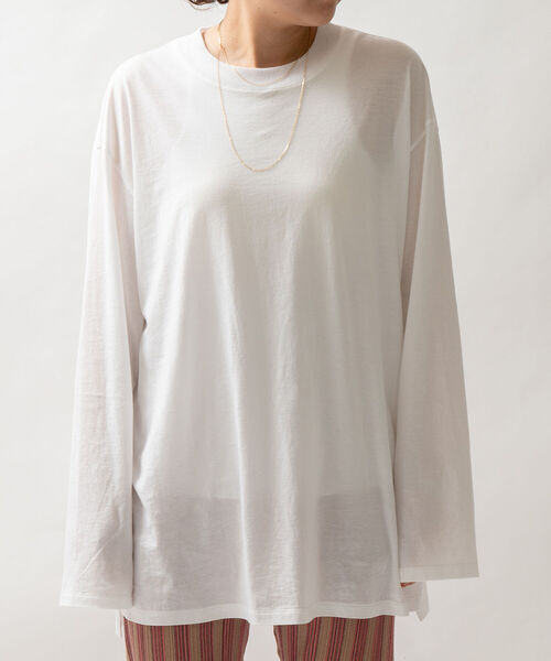 grace grace (グラスグラス)の「オーバーサイズクルーロンT(Tシャツ/カットソー・レディース・ホワイト/アイボリー/ベビーピンク・FREE)」の16枚目の写真