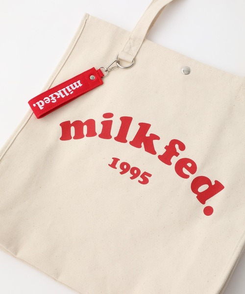 MILKFED.（ミルクフェド）の「PIPING SQUARE TOTE COOPER LOGO /A4収納 キャンバストートバッグ/ショルダーバッグ（トートバッグ・レディース・ホワイト/ブラック/ベージュ/レッド/ピンク・ONE SIZE）」の6枚目の写真