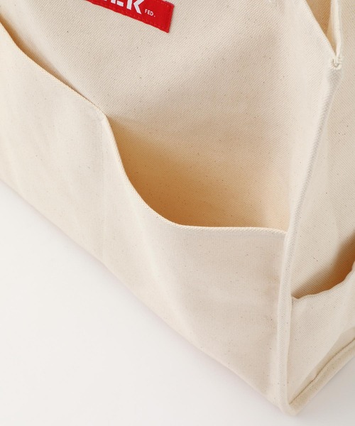 MILKFED.（ミルクフェド）の「PIPING SQUARE TOTE COOPER LOGO /A4収納 キャンバストートバッグ/ショルダーバッグ（トートバッグ・レディース・ホワイト/ブラック/ベージュ/レッド/ピンク・ONE SIZE）」の12枚目の写真