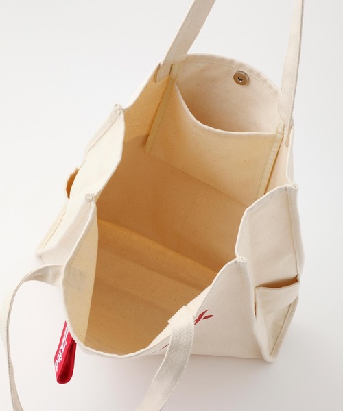 MILKFED.（ミルクフェド）の「PIPING SQUARE TOTE COOPER LOGO /A4収納 キャンバストートバッグ/ショルダーバッグ（トートバッグ・レディース・ホワイト/ブラック/ベージュ/レッド/ピンク・ONE SIZE）」の16枚目の写真