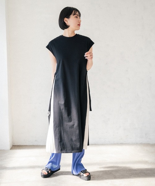 PAGEBOY(ページボーイ)の「サイドプリーツカットワンピース(ワンピース・レディース・ブラック×ホワイト/ブラック×ブラック/グレイッシュベージュ・FREE)」の22枚目の写真